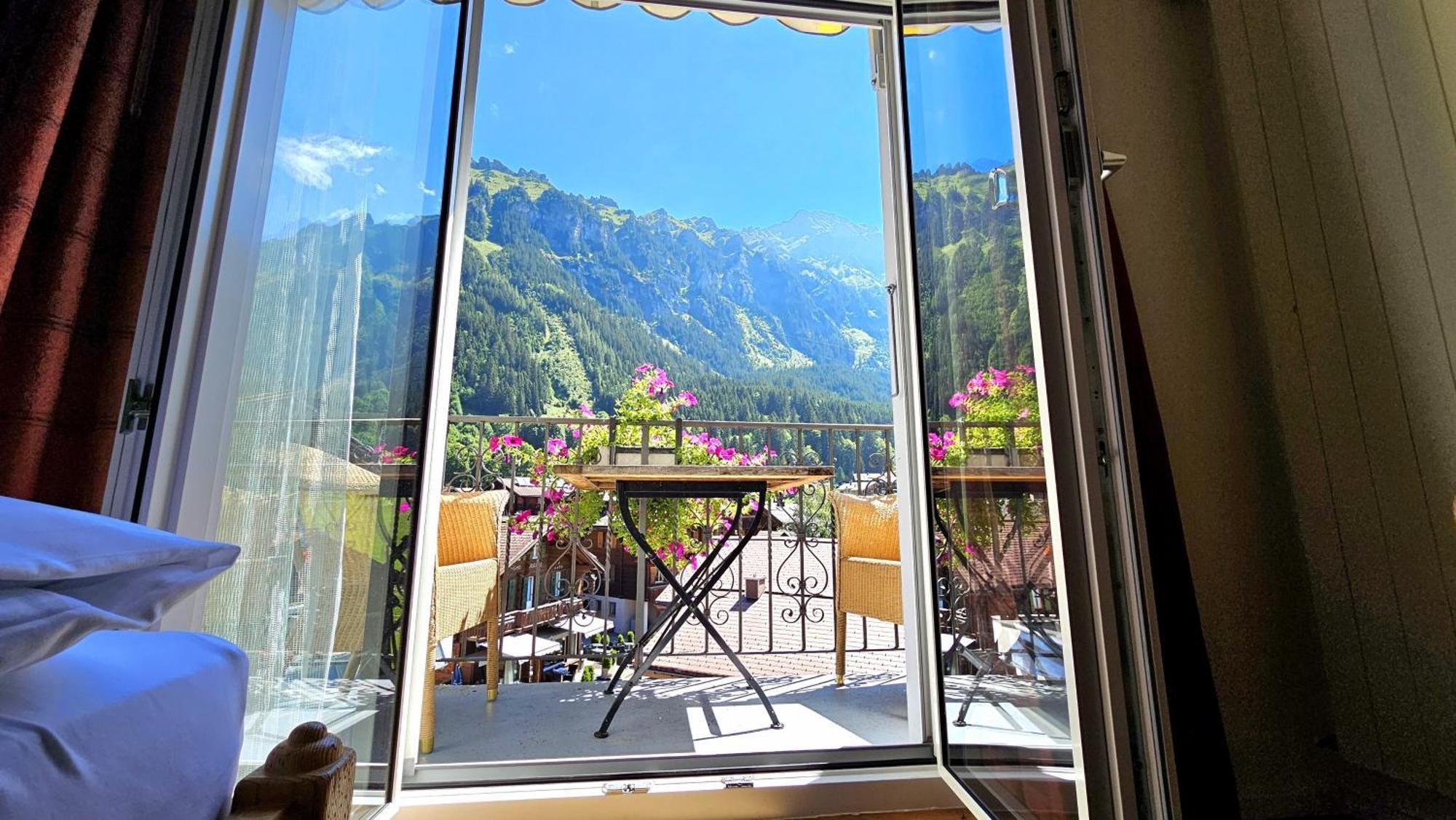 Hotel Schoenegg Wengen Kültér fotó