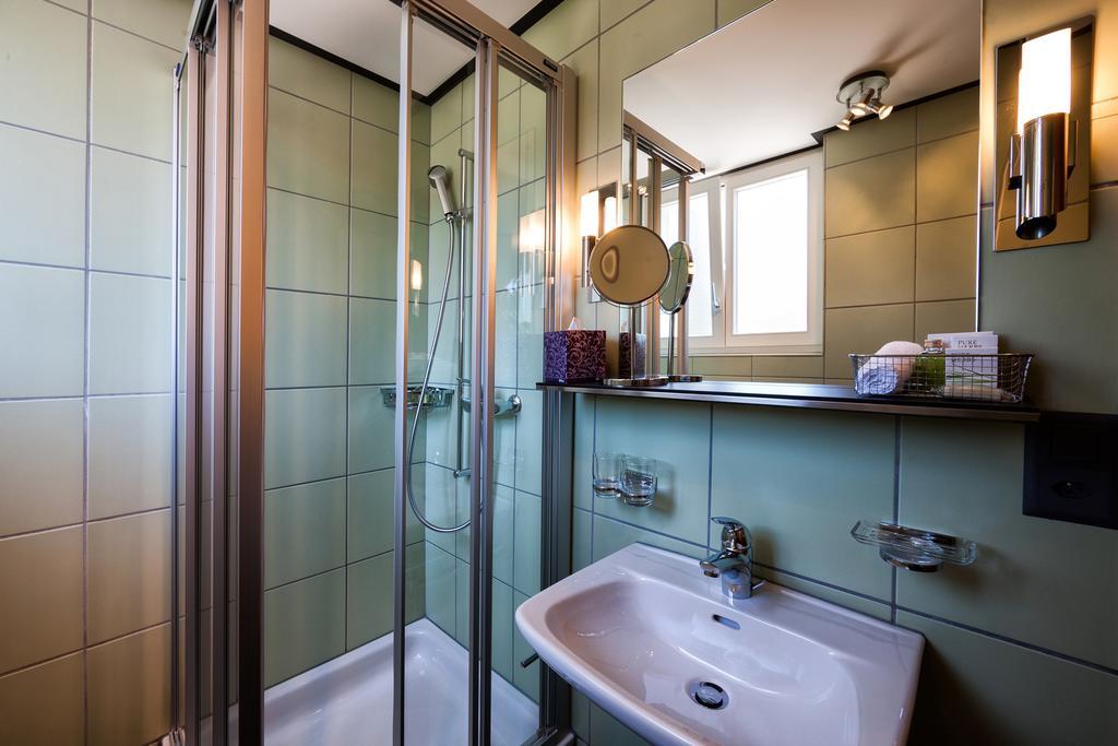 Hotel Schoenegg Wengen Kültér fotó