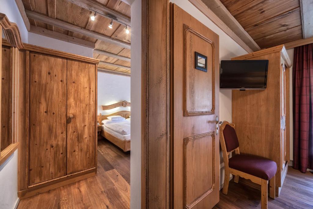 Hotel Schoenegg Wengen Szoba fotó